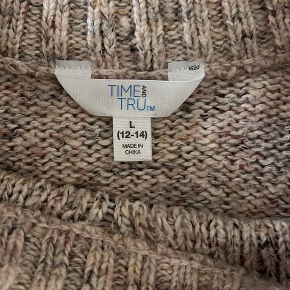 Light Purple Sweater - Picture 2 of 3